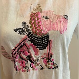 Pink embroidered and blinged pink dog on white Tshirt in excellent Condition.